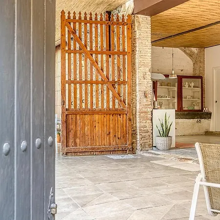 Ca La Matilde, Con Piscina En Casa Pairal * Castello  D'Empuries